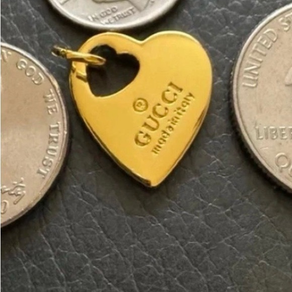 Gucci Gold Heart Charm necklace stamped. - Picture 2 of 9